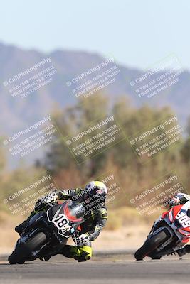 media/Nov-02-2025-CVMA (Sun) [[337aff29ab]]/Race 8-Formula Lightweight Twins Shootout/